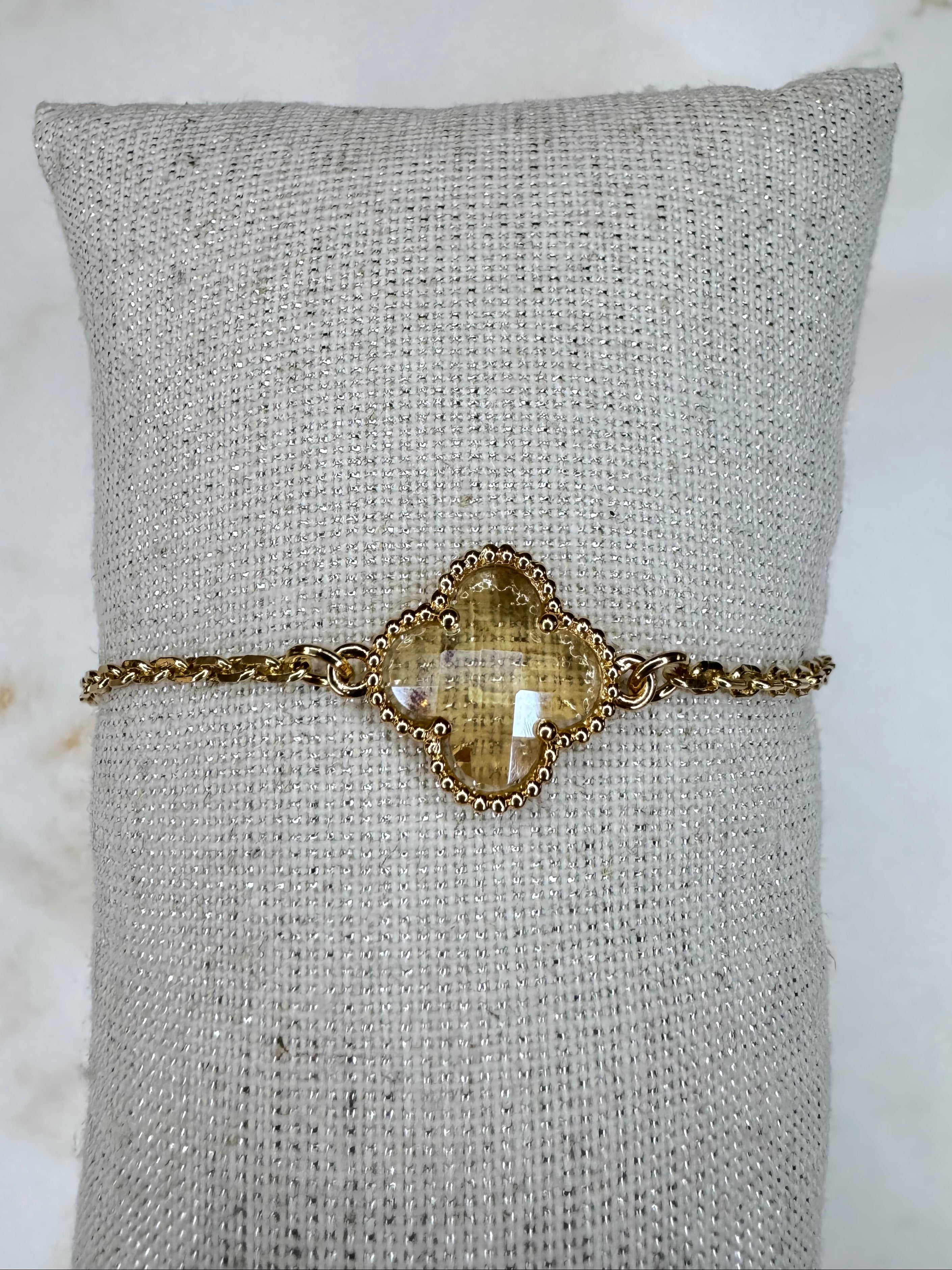 Celeste - Armband klaver goud - beige