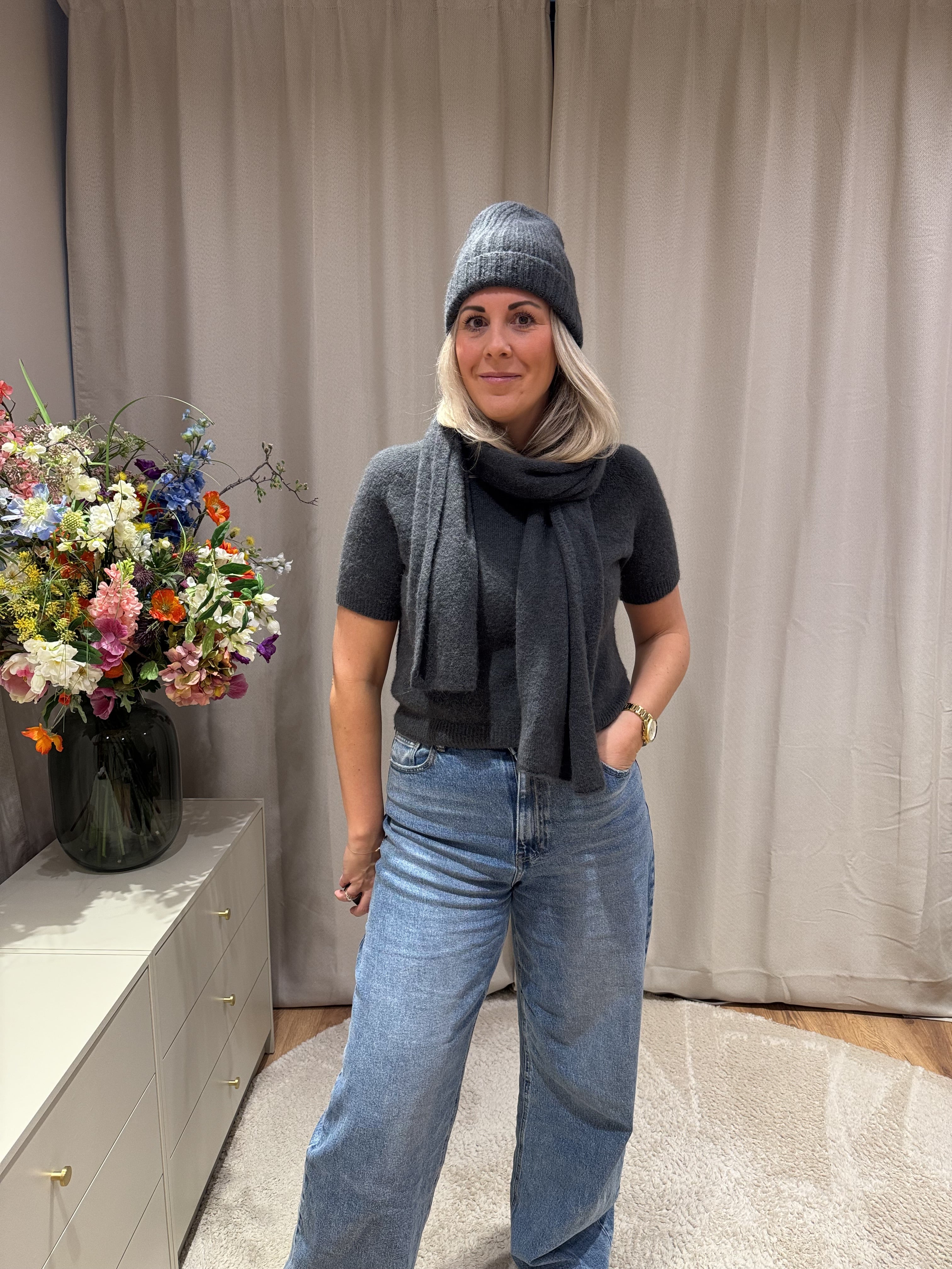 Louise - Alpaca shawl & muts set - Antraciet