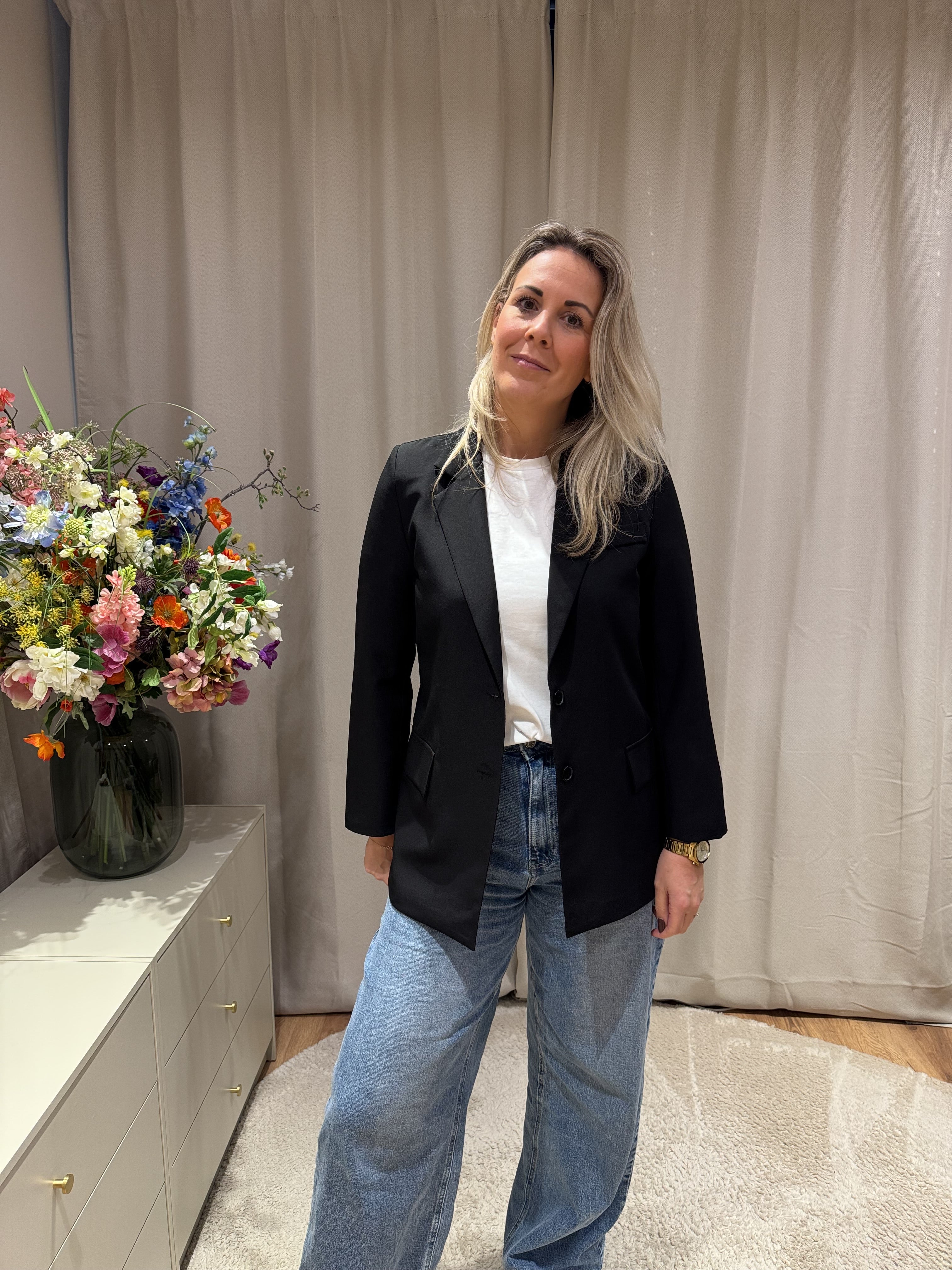 Margreet - Basis blazer - zwart
