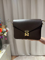 Esther - Leren tas gouden sluiting - bruin