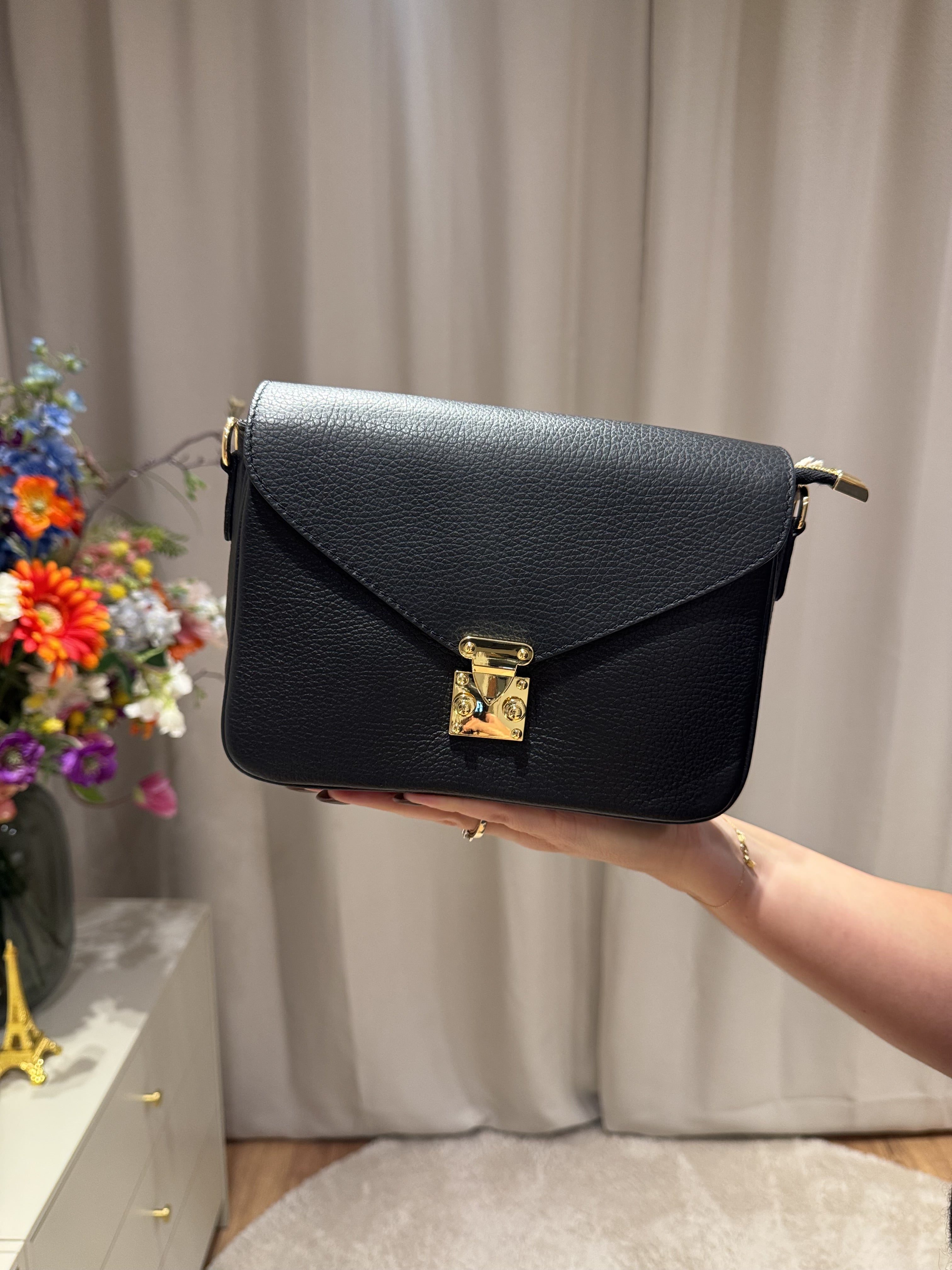 Esther - Leren tas gouden sluiting - zwart