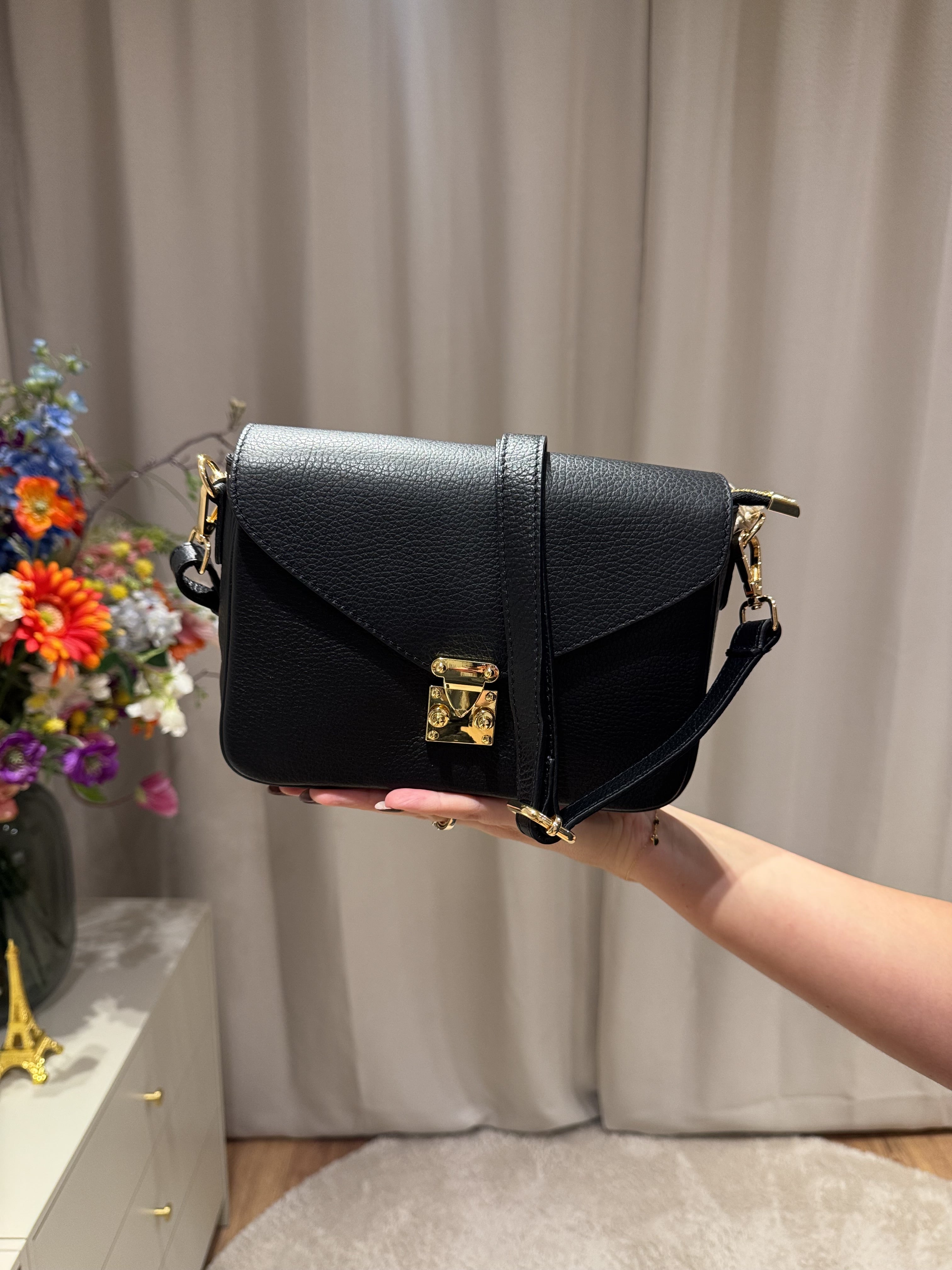 Esther - Leren tas gouden sluiting - zwart