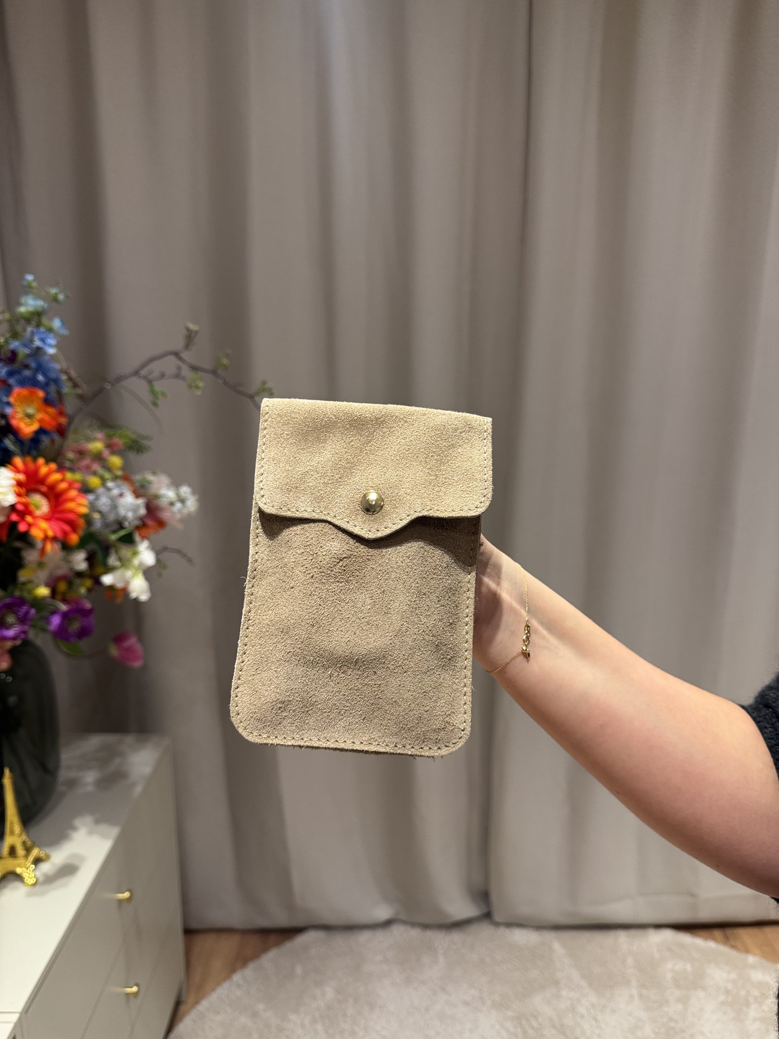 Noa - Suede telefoontasje - beige