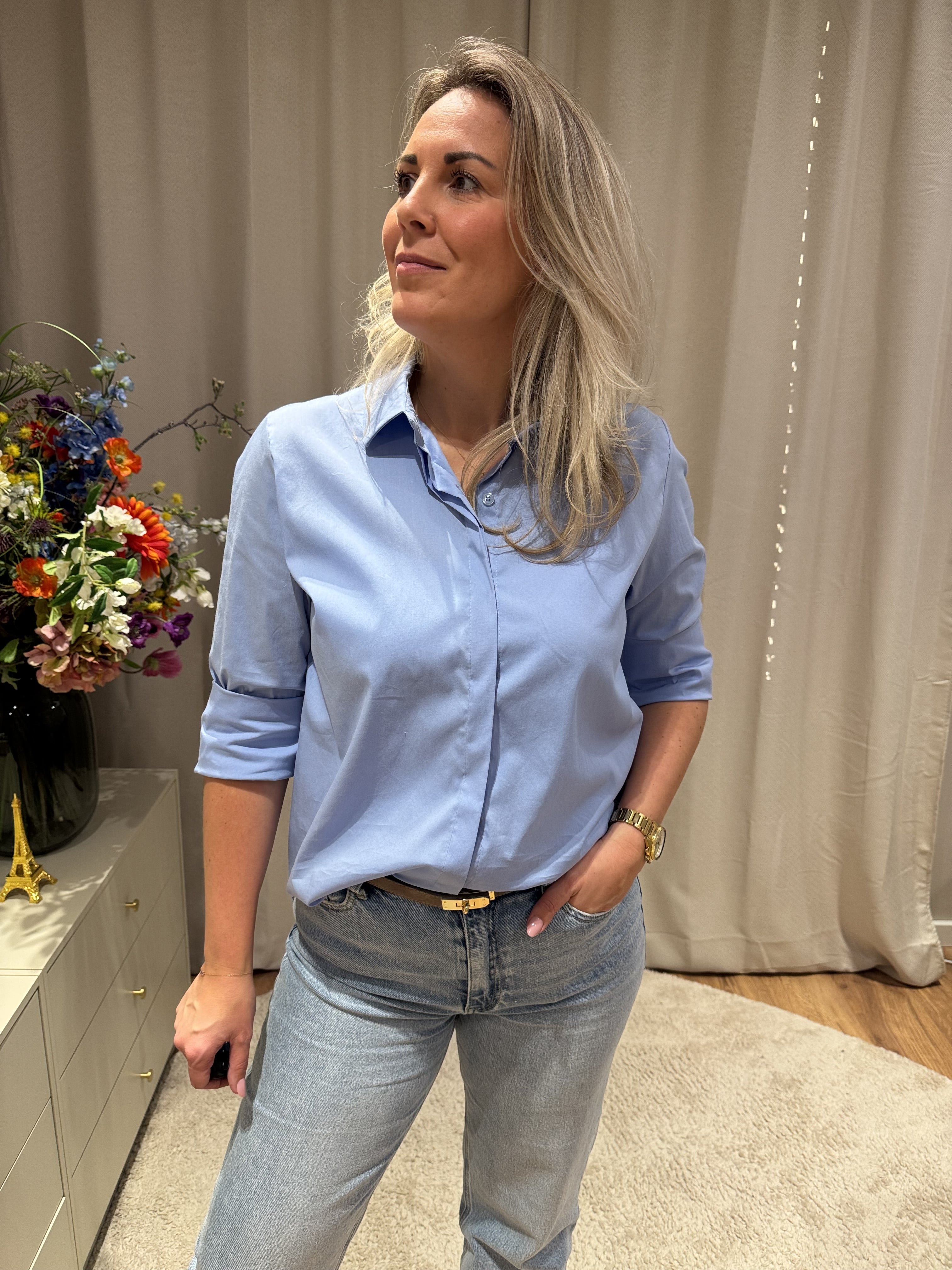 Maëlle - Basis blouse stretch - lichtblauw