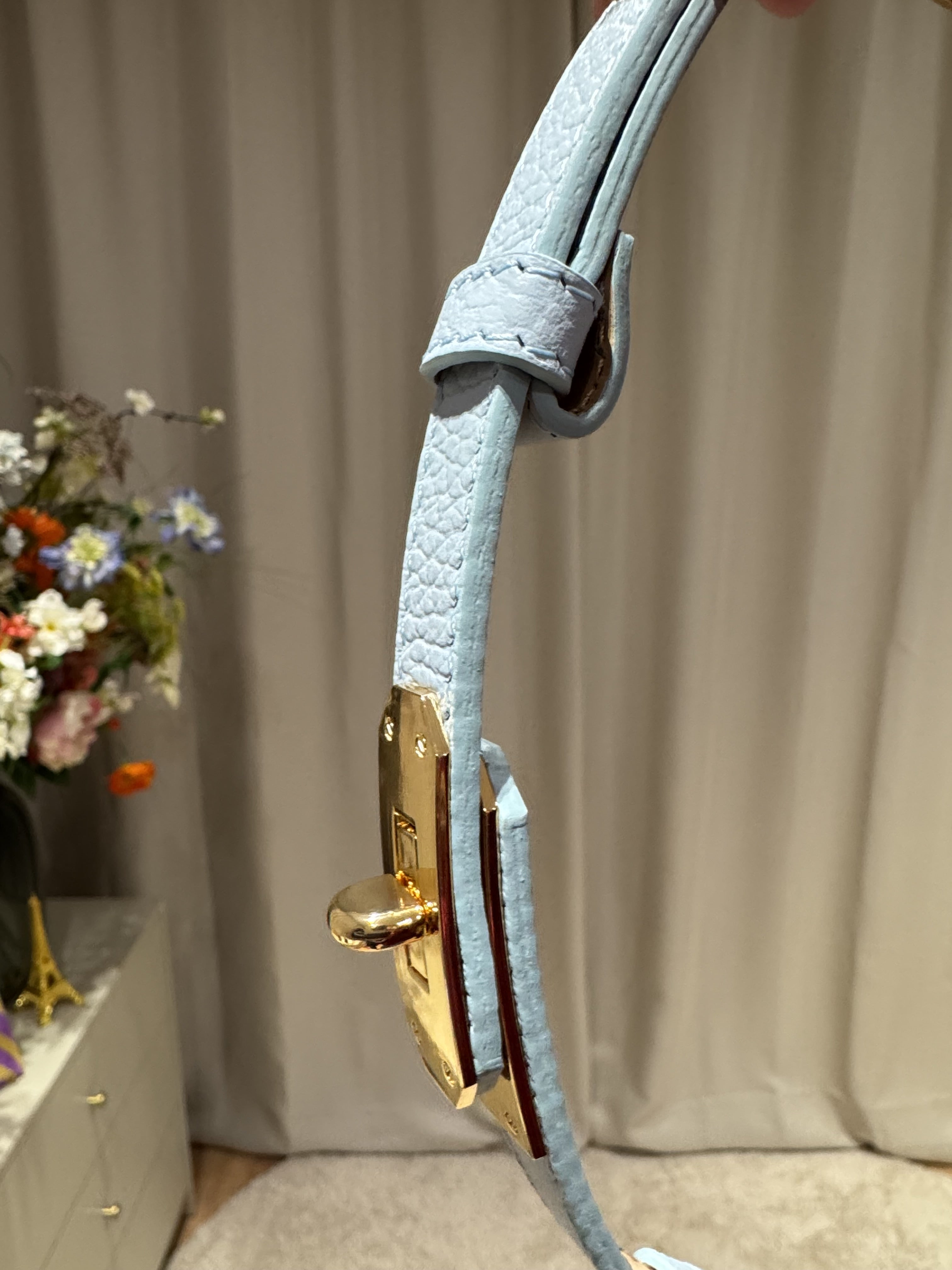 Garcia - Leren riem gouden gesp - lichtblauw