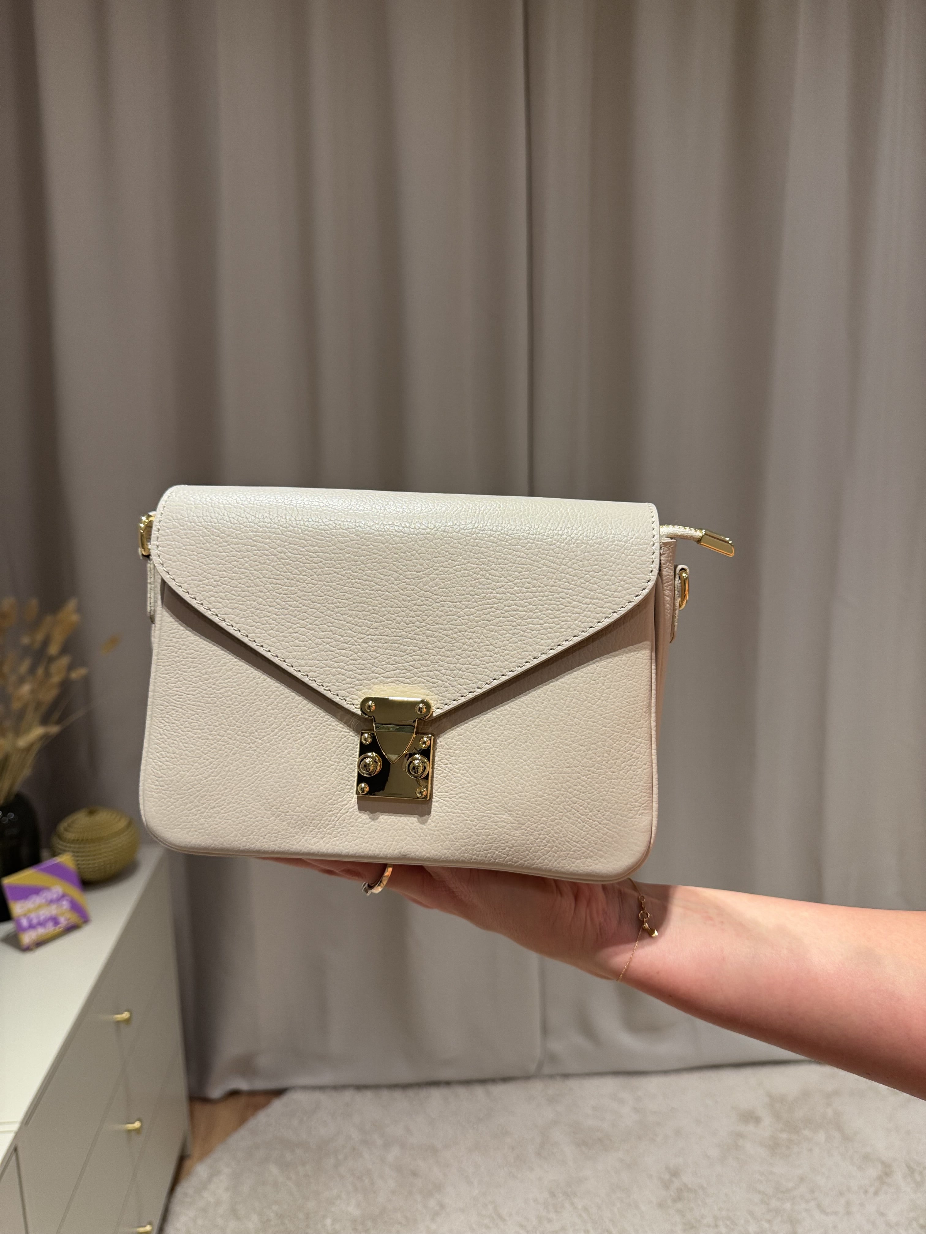 Esther - Leren tas gouden sluiting - beige