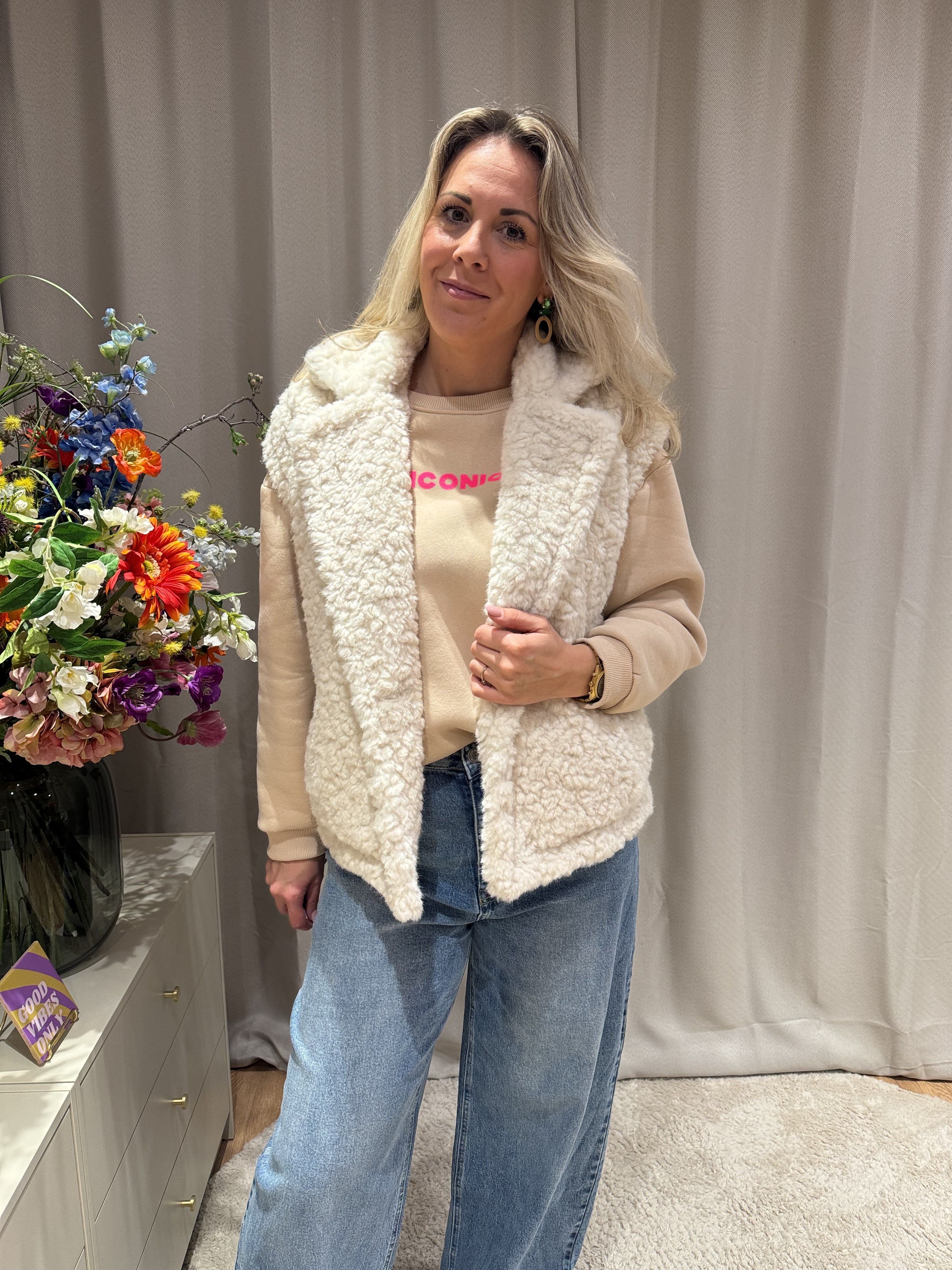 Rosita - Bodywarmer teddy stof - offwhite