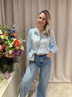 Anna - Blouse ballonmouw fluffy - lichtblauw