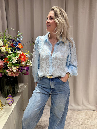 Anna - Blouse ballonmouw fluffy - lichtblauw