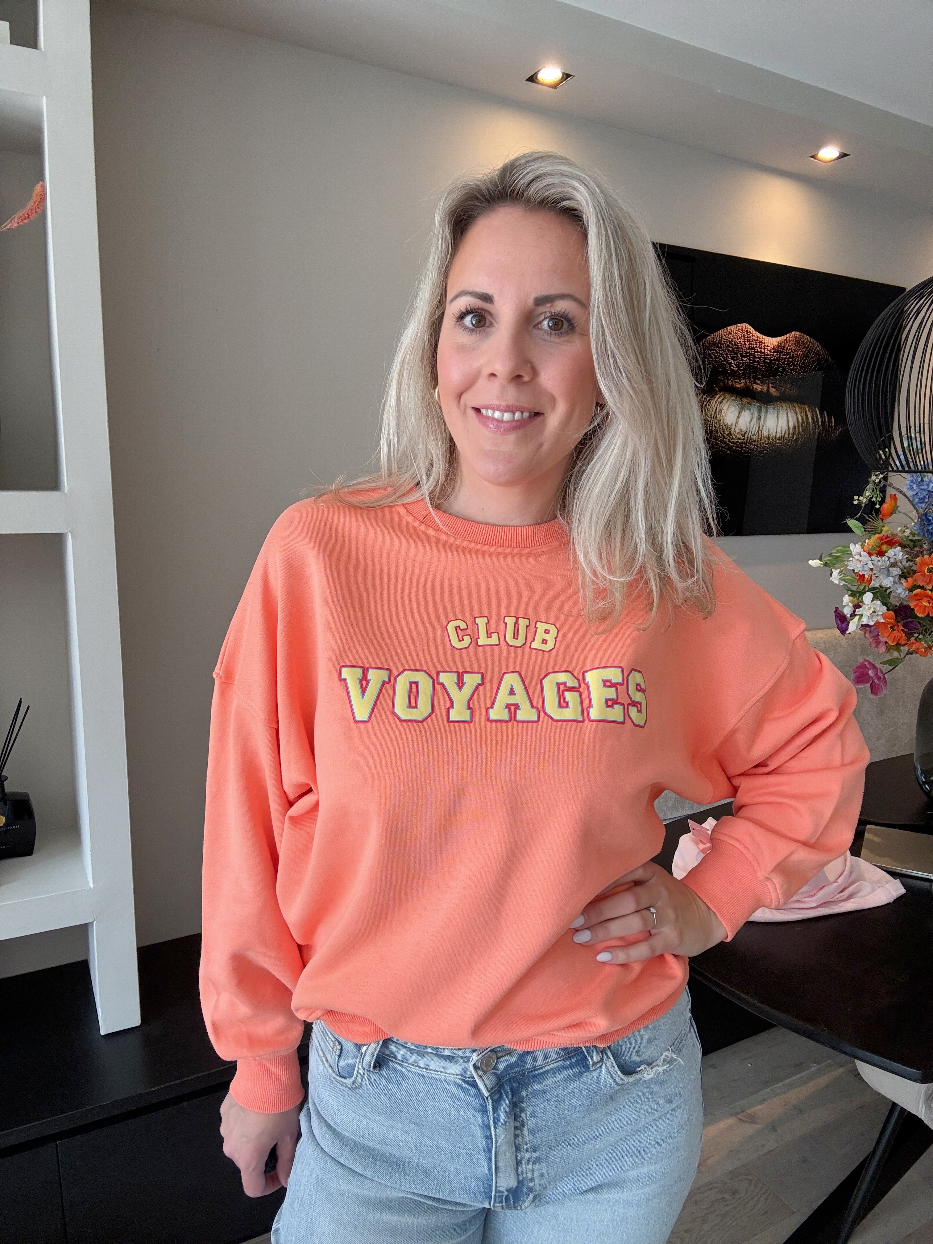Club Voyages - Azzurro sweater - oranje