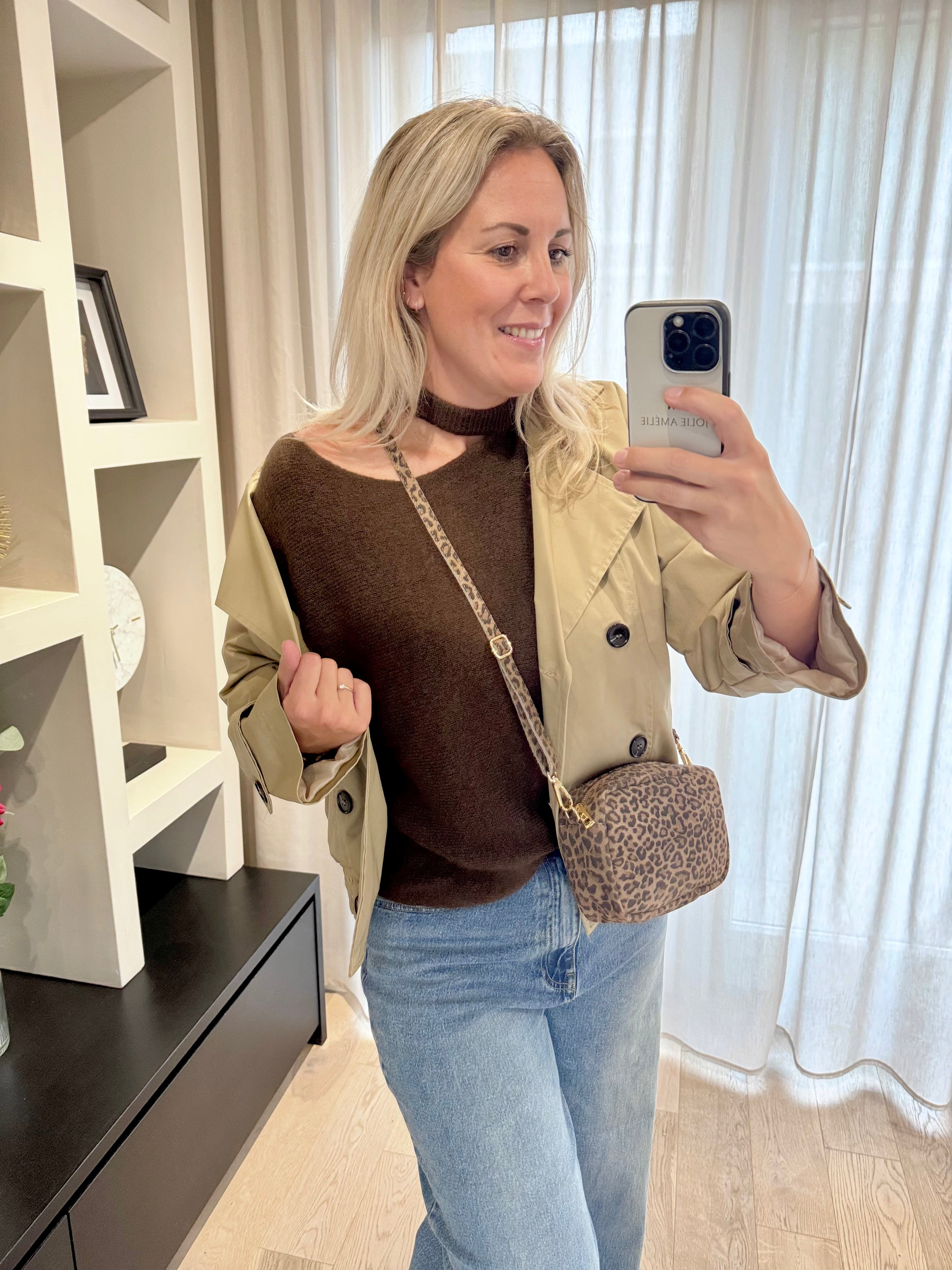 Violette - Alpaca trui offshoulder - bruin